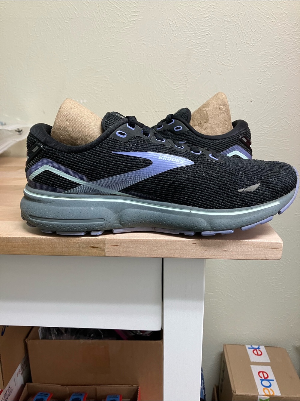 Brooks Ghost 15 Women’s Sneakers - Black with Lavender Accents - Picture 7 of 10